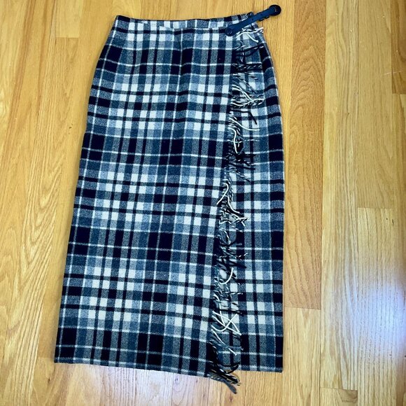 Eddie Bauer Skirt Wool Plaid Maxi Black Cream Wrap Fringe Leather Buckle (10) - Picture 5 of 9